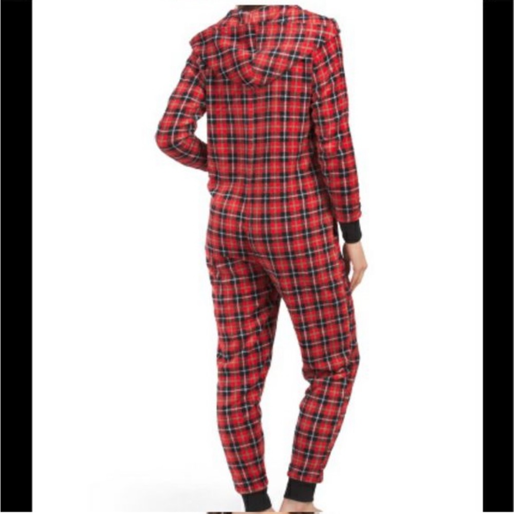 NWT Pillow Talk one piece fleece plaid pajamas medium